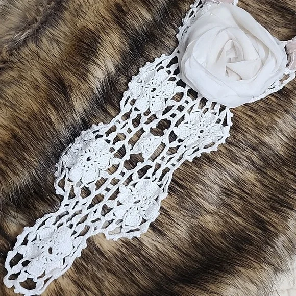 JABOT🪷MOSSIE ANNA ARTISAN DESIGN 🪷🪷🪷NWT - Picture 5 of 8